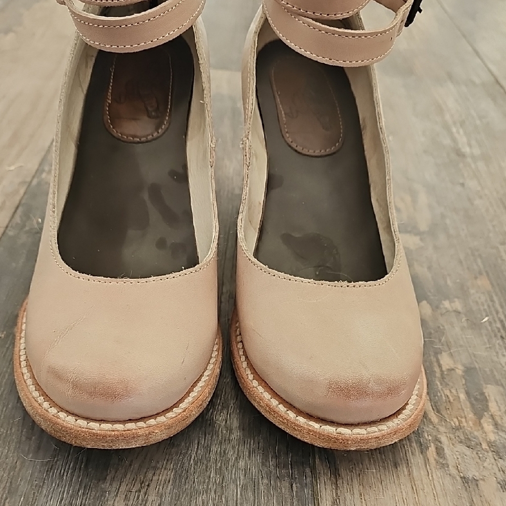 Freebird by Steven Pink/Tan Hue Heels - Picture 3 of 4